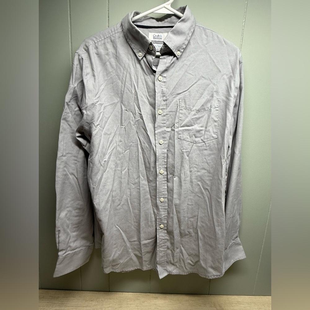 Croft & Barrow Light Gray Casual Button-Down Shirt